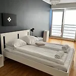 Apart - Old Town - 3 Rooms - Garaz - Winda