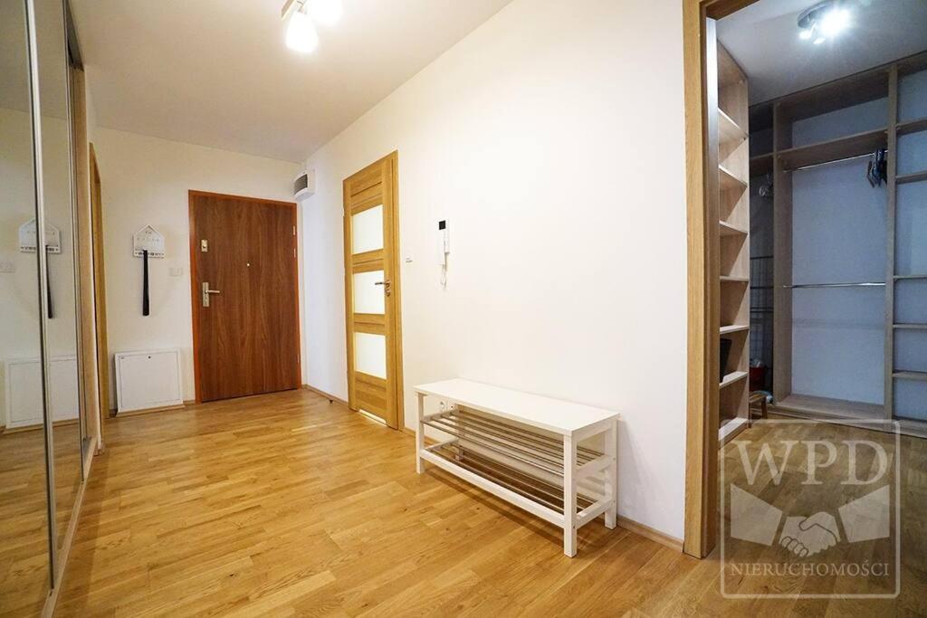 - Old Town - 3 - Garaz - Winda Apartment Wroclaw